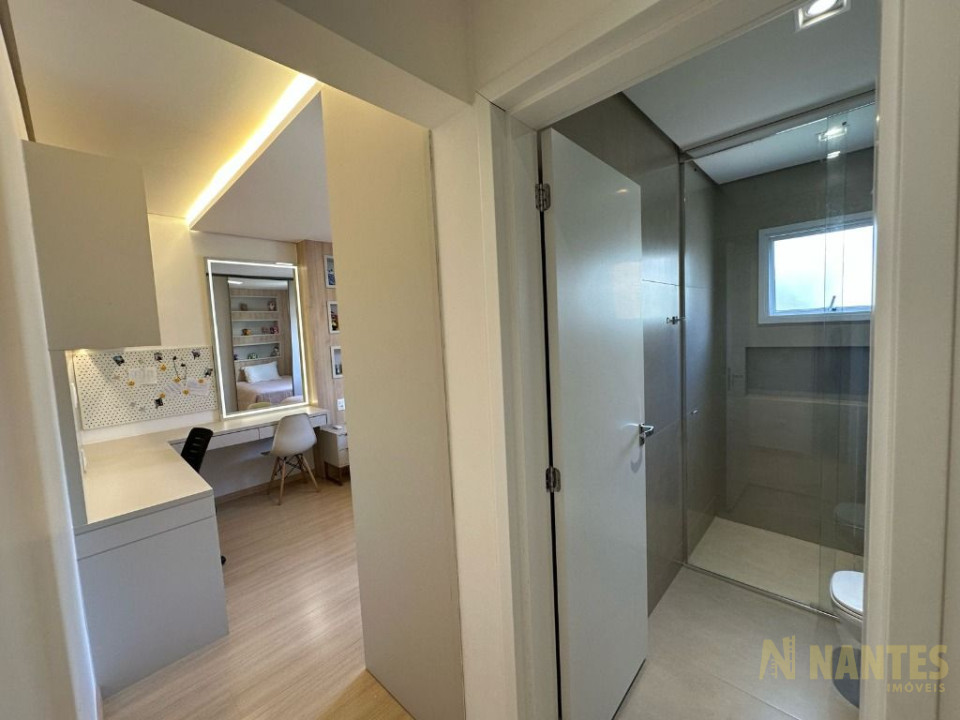 Casa à venda com 4 suítes - Condomínio Alphaville II - 283 m² - R$ 3.490.000,