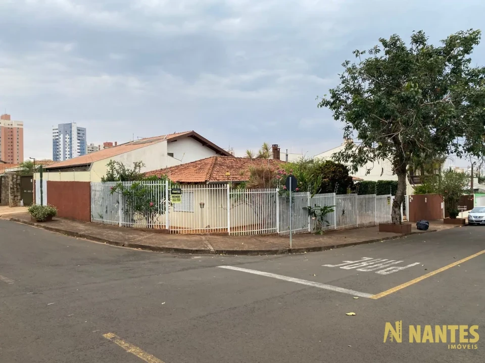 Imagens do imóveis Casa de esquina à venda Rua Jardinópolis - 250 m²  R$ 750.000, - Jardim Alvorada - Londrina/PR.