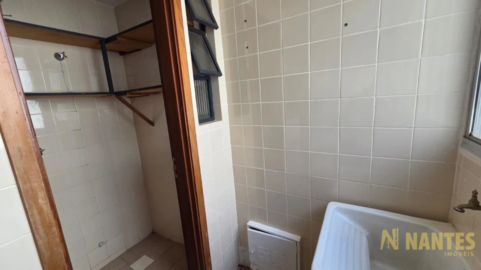 Imagens do imóveis Apartamento a venda no Antares, 3 quartos por R$ 258.00 na Av. São João em Londrina/Pr,