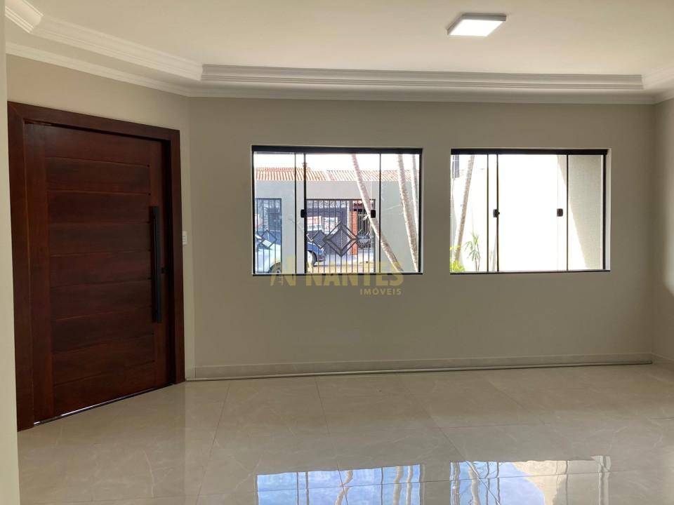 Casa térrea à venda - Próximo ao HU - 176 m² - R$ 865.0000, - Londrina/PR