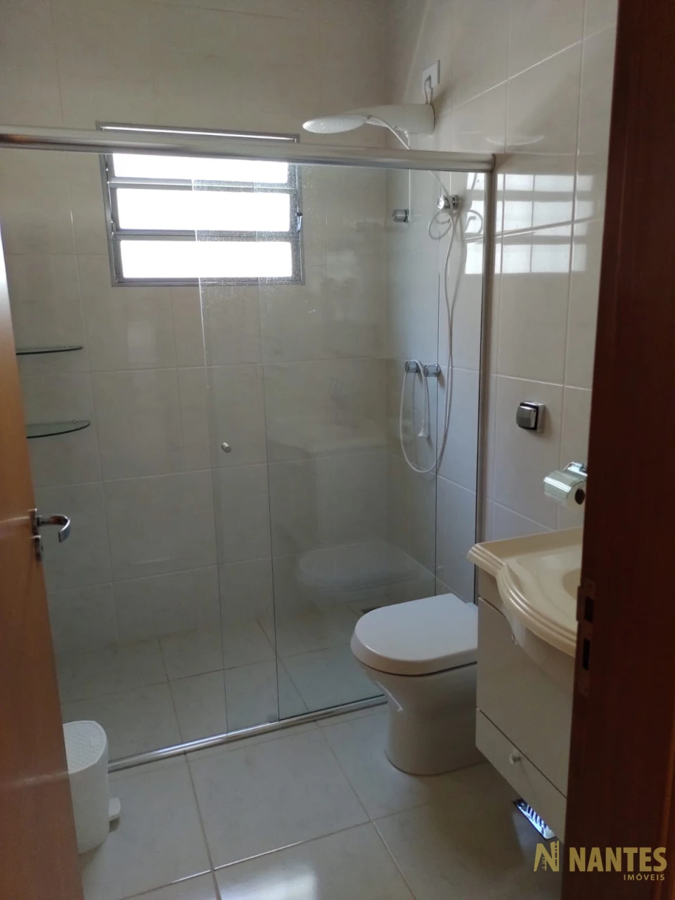 Imagens do imóveis Casa para venda com 189m² úteis e 2 suítes, Bairro Mediterrâneo - Londrina PR