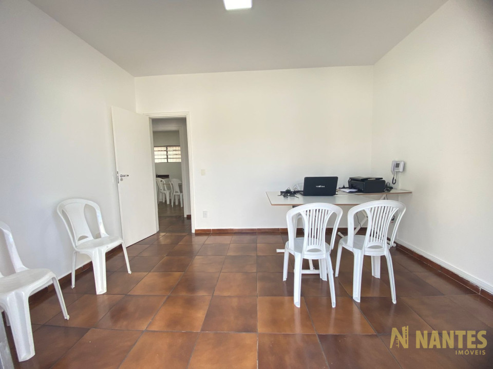 Casa à venda com 4 dormitórios, 260 m² R$ 1.200.000, Boa Vista - Londrina/PR
