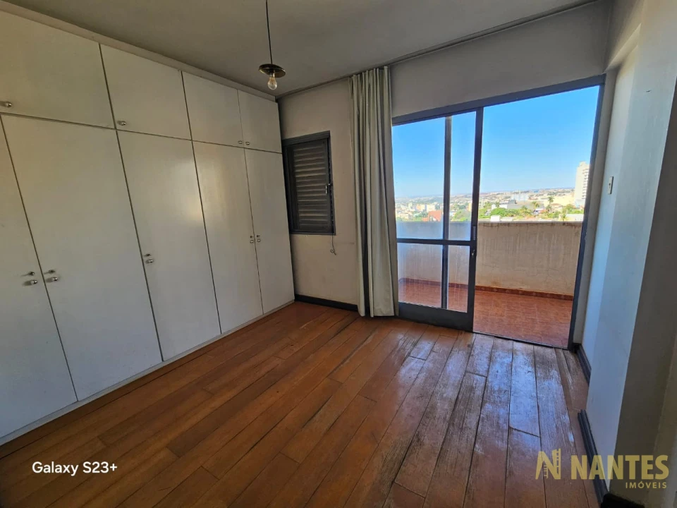 Imagens do imóveis Apartamento a venda no Edifício Lilian,  3 quartos, 107 m² privativos por R$ 349.000 no Centro Londrina/Pr.