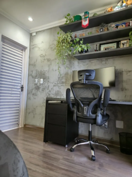 Apartamento duplex com terraço privativo no Condomínio Poeta Mário Romagnolli, Centro - Londrina PR