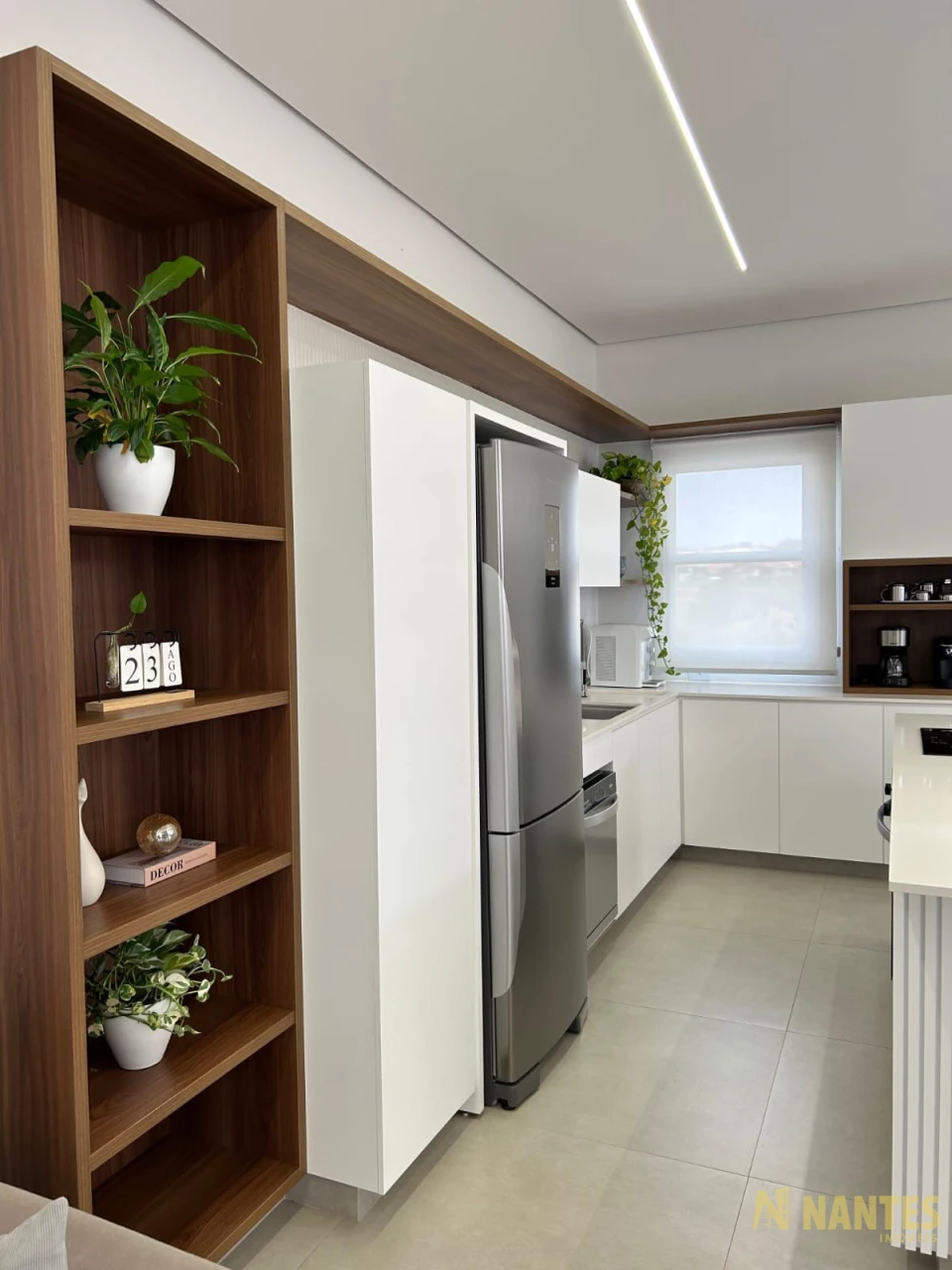Casa com 3 suítes à venda Parque Tauá Aranguá - 242 m² R$ 2.150.000, - Abussafe - Londrina/PR.