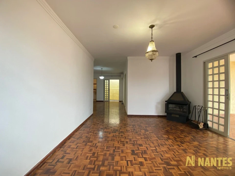 Imagens do imóveis Casa de esquina à venda Rua Jardinópolis - 250 m²  R$ 750.000, - Jardim Alvorada - Londrina/PR.