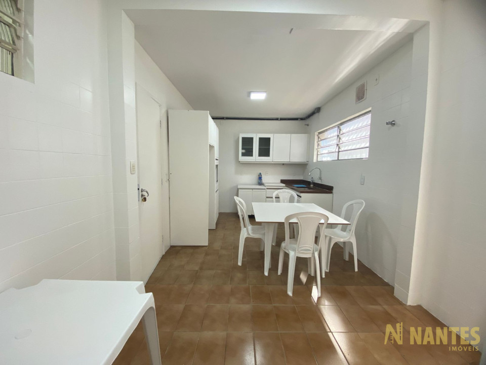 Casa à venda com 4 dormitórios, 260 m² R$ 1.200.000, Boa Vista - Londrina/PR