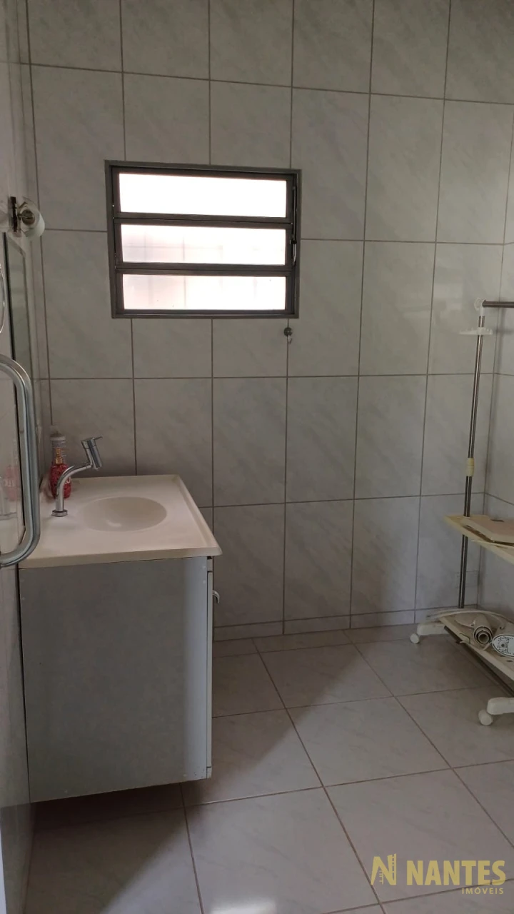Imagens do imóveis Casa para venda com 189m² úteis e 2 suítes, Bairro Mediterrâneo - Londrina PR
