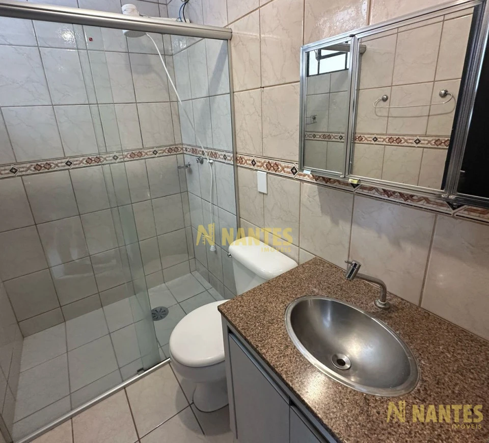 Casa para locação no Condomínio Ilha Bela, 3 dormitórios - R$1.400,00 + valor do Condomínio - Zona Leste, Londrina