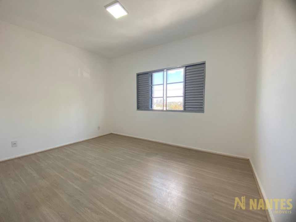 Casa à venda com 4 dormitórios, 260 m² R$ 1.200.000, Boa Vista - Londrina/PR