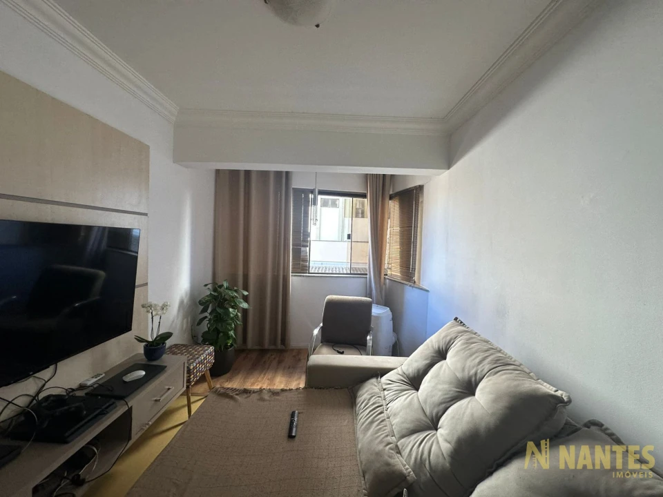 Imagens do imóveis Apartamento para venda com 3 dormitórios sendo 1 suíte, R$300.000,00 - Edifício Saint George, Centro de Londrina PR