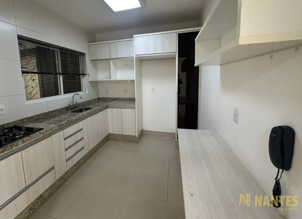 Casa à venda no Condomínio Alameda Pinheiros - 220 m² R$ 995.000, - Jardim Jamaica - Londrina/PR.