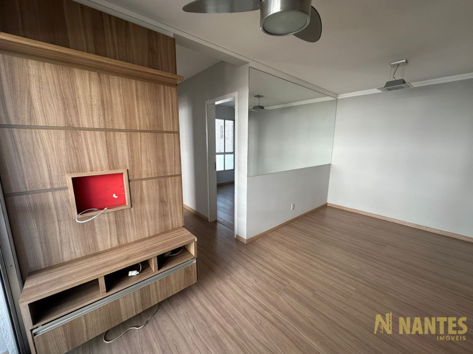 Apartamento com 3 dormitórios para venda e locação no Jardim Morumbi - Londrina/PR