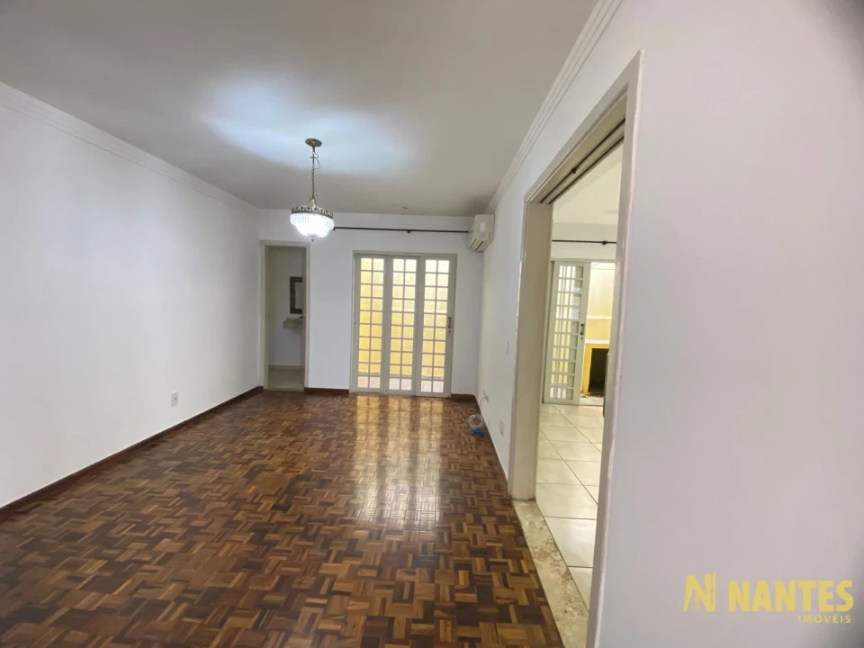 Imagens do imóveis Casa de esquina à venda Rua Jardinópolis - 250 m²  R$ 750.000, - Jardim Alvorada - Londrina/PR.