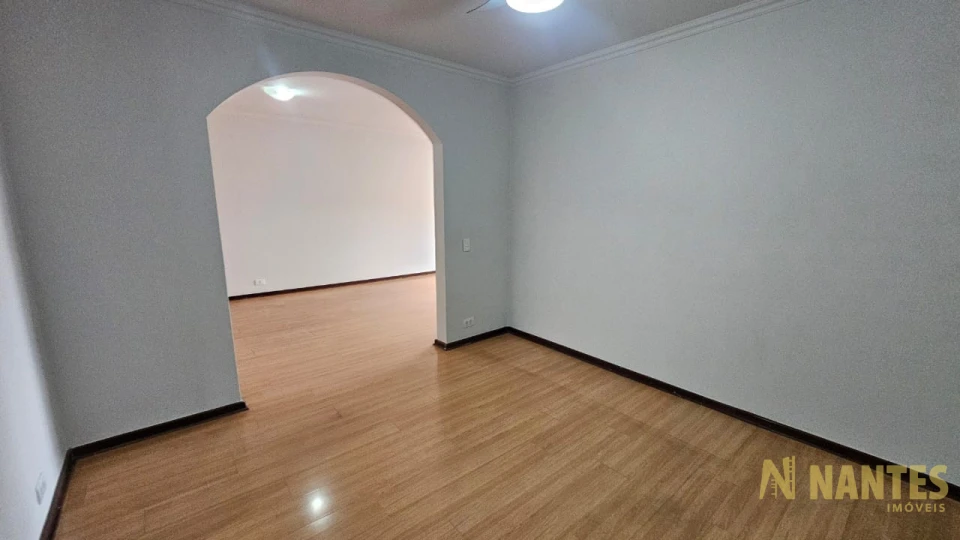Apartamento a venda Ed. Leonardo da Vinci, 3 quartos, 157 m² privativos por R$ 630.000, Vila Larsen, Londrina/Pr.