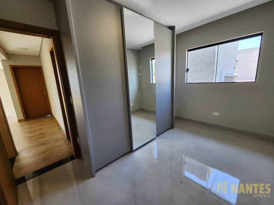 Casa a venda Condominio Fechado zona leste, R$ 1.490.000 com 187m², 3 quartos em Londrina/Pr.
