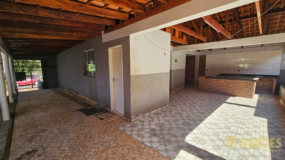 Imóvel comercial para venda, por R$ 960.000 - Bairro Kennedy próximo a Av. Maringá, 324m² em Londrina/Pr.