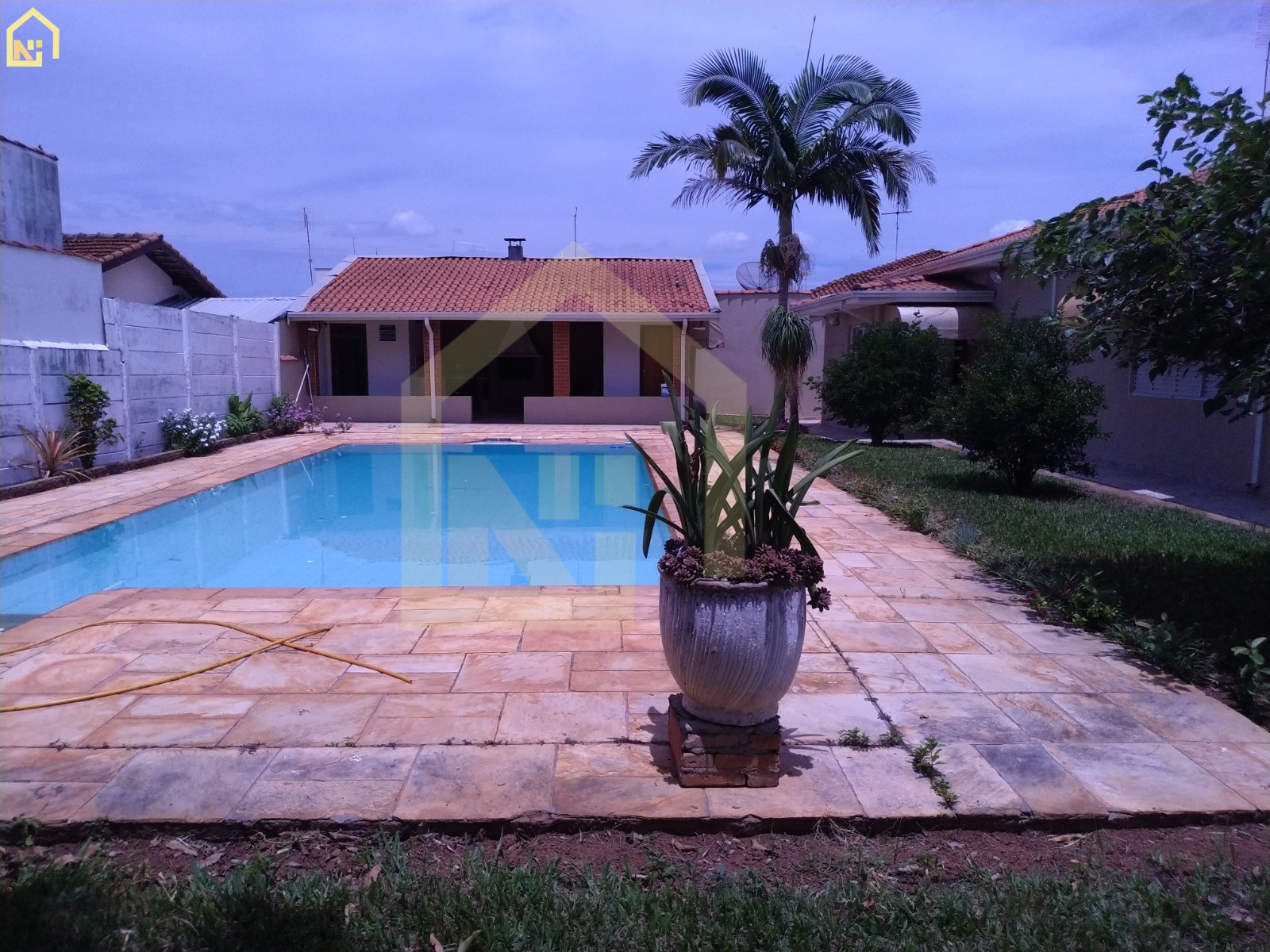 Imagens do imóveis Casa (Padrão), com 2 quartos e 4 banheiros à Venda, 240 m² em Vargem Grande do Sul/SP