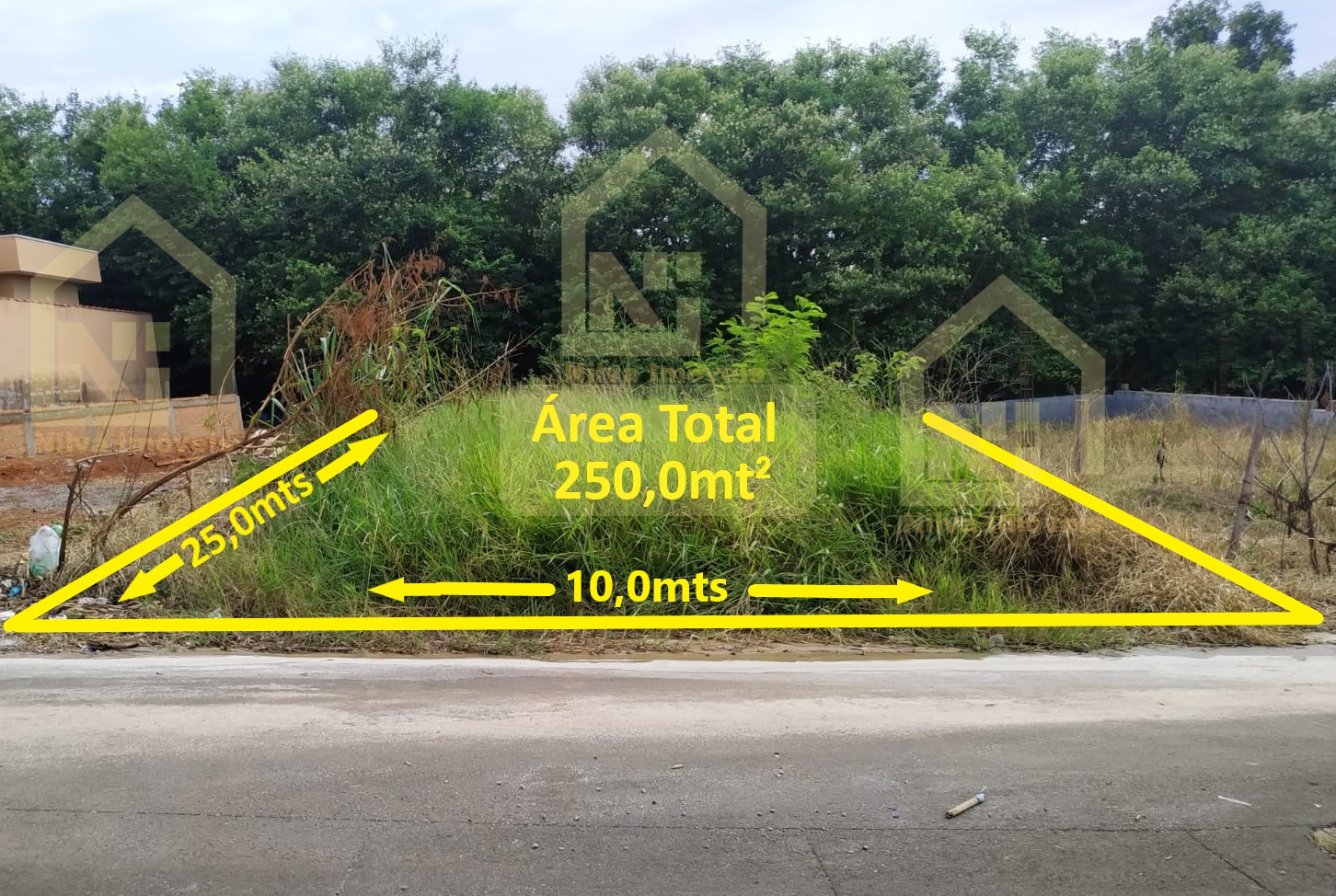 Imagens do imóveis Terreno (Em rua) à Venda, 250m² - Bairro Jardim Manaca em Vargem Grande do Sul