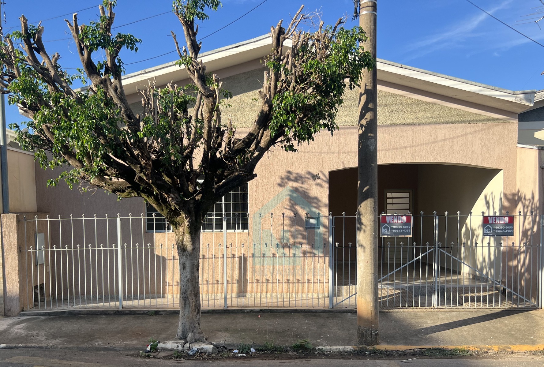 Imagens do imóveis Casa (Padrão), com 3 quartos e 1 banheiros à Venda, 162 m² em Vargem Grande do Sul/SP