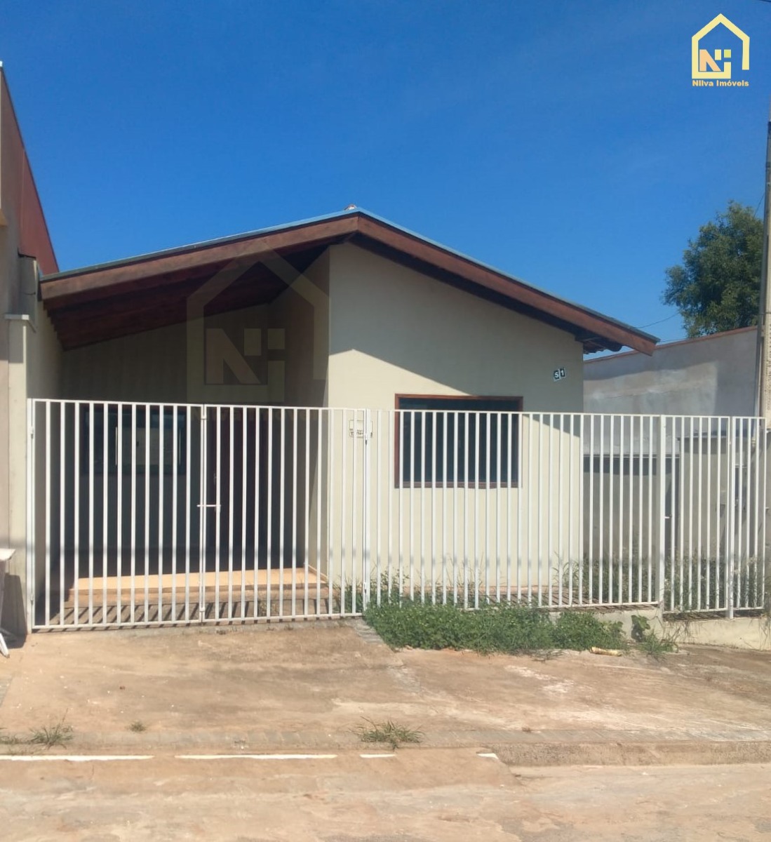 Imagens do imóveis Casa (Padrão), com 2 quartos e 2 banheiros à Venda, 16 m² em Vargem Grande do Sul/SP