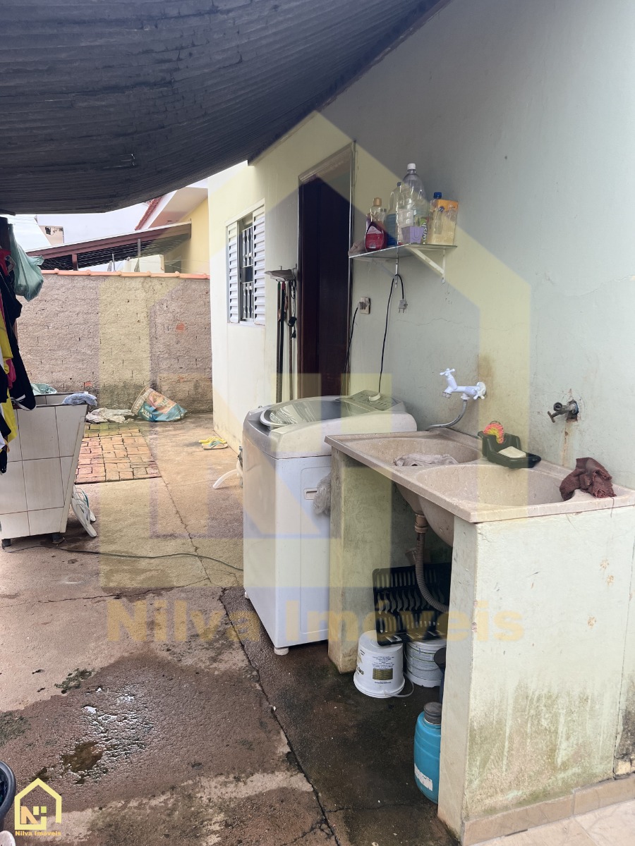 Imagens do imóveis Casa (Padrão), com 2 quartos e 1 banheiros à Venda, 63 m² em Vargem Grande do Sul/SP