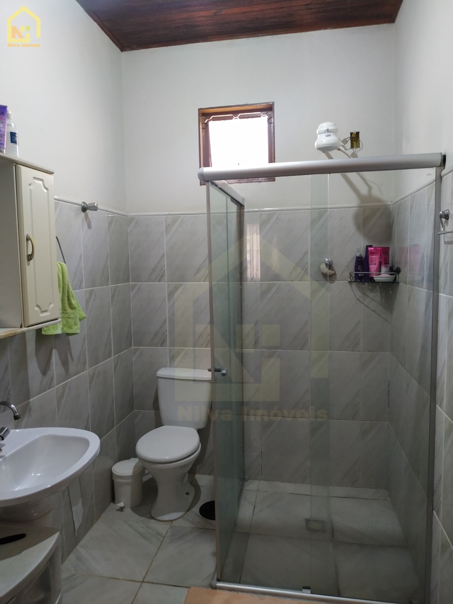 Imagens do imóveis Casa (Padrão), com 2 quartos e 2 banheiros à Venda, 200 m² em Vargem Grande do Sul/SP