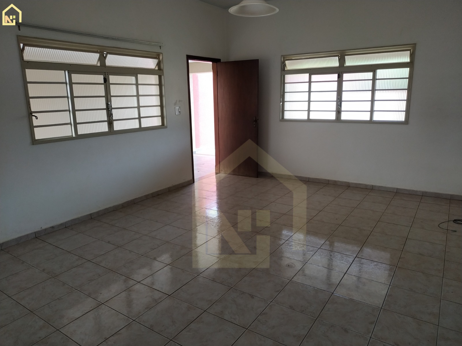 Imagens do imóveis Casa (Padrão), com 2 quartos e 4 banheiros à Venda, 240 m² em Vargem Grande do Sul/SP