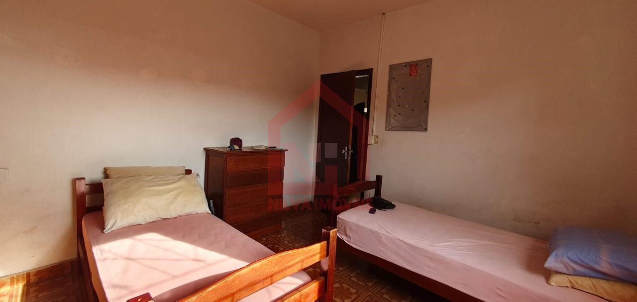 Imagens do imóveis Casa (Padrão), com 2 quartos e 2 banheiros à Venda, 298 m² em Casa Branca/SP
