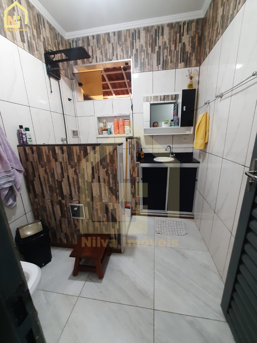 Imagens do imóveis Casa (Padrão), com 2 quartos e 1 banheiros à Venda, 236 m² em Vargem Grande do Sul/SP