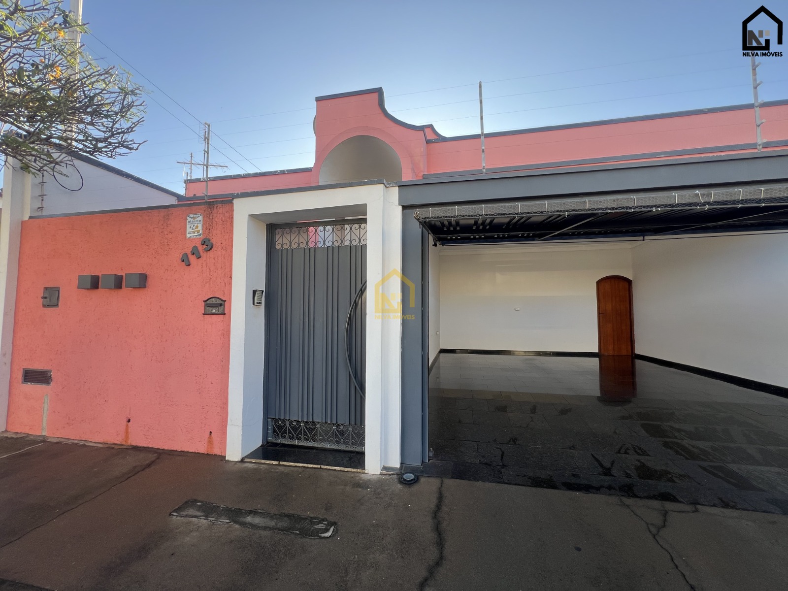 Imagens do imóveis Casa (Padrão), com 2 quartos e 4 banheiros à Venda, 1317 m² em Vargem Grande do Sul/SP