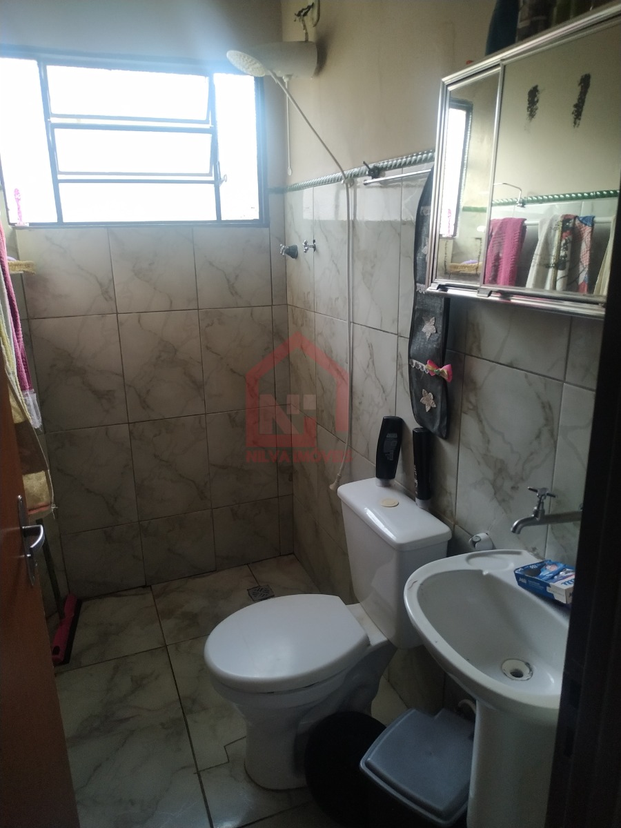 Imagens do imóveis Casa (Padrão), com 3 quartos e 1 banheiros à Venda, 200 m² em Vargem Grande do Sul/SP