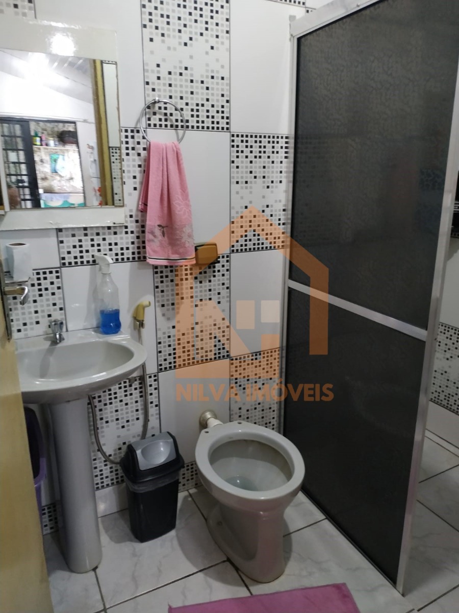 Imagens do imóveis Casa (Padrão), com 4 quartos e 2 banheiros à Venda, 200 m² em Vargem Grande do Sul/SP