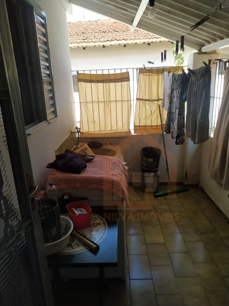 Imagens do imóveis Casa (Padrão), com 4 quartos e 2 banheiros à Venda, 282 m² em Vargem Grande do Sul/SP
