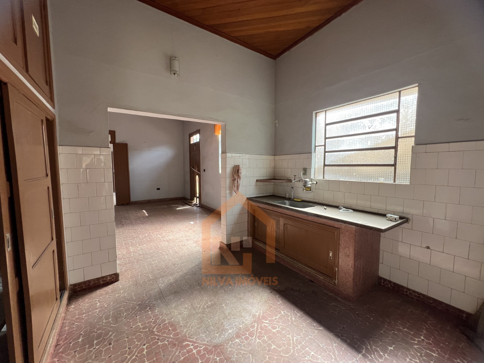 Imagens do imóveis Casa (Padrão), com 3 quartos e 1 banheiros à Venda, 402 m² em Vargem Grande do Sul/SP