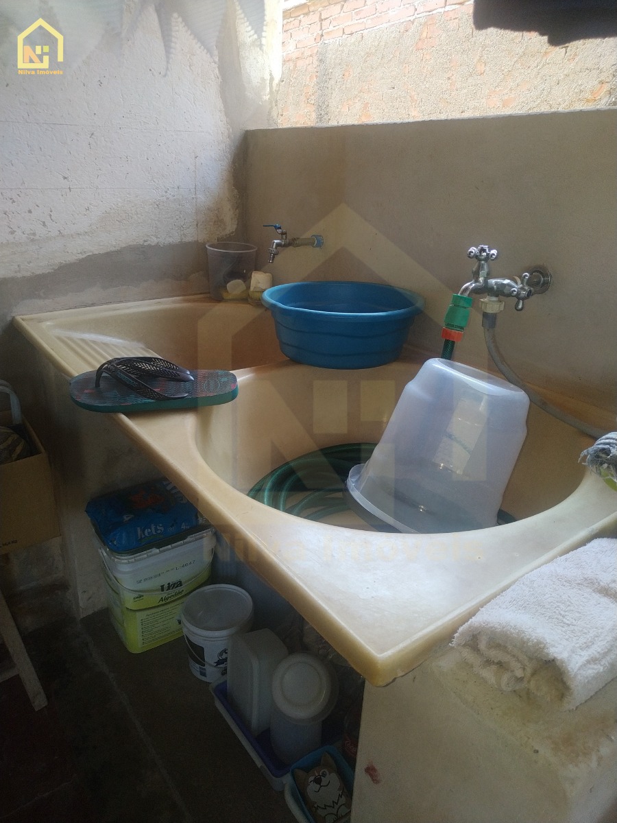 Imagens do imóveis Casa (Padrão), com 2 quartos e 2 banheiros à Venda, 200 m² em Vargem Grande do Sul/SP
