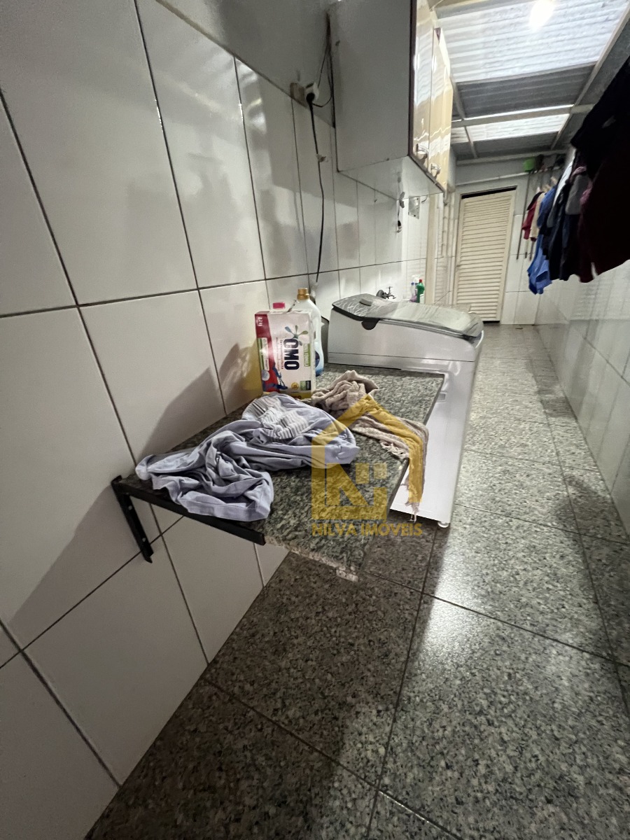Imagens do imóveis Casa (Padrão), com 3 quartos e 2 banheiros à Venda, 195 m² em Vargem Grande do Sul/SP