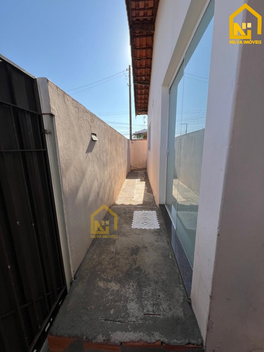 Imagens do imóveis Casa (Padrão), com 2 quartos e 2 banheiros à Venda, 149 m² em Vargem Grande do Sul/SP