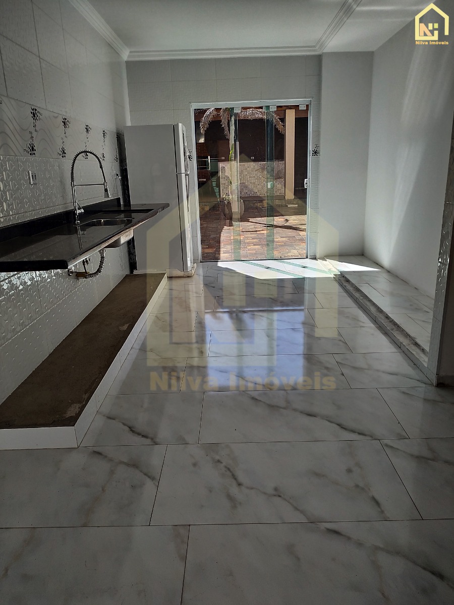 Imagens do imóveis Casa (Padrão), com 3 quartos e 4 banheiros à Venda, 180 m² em Vargem Grande do Sul/SP