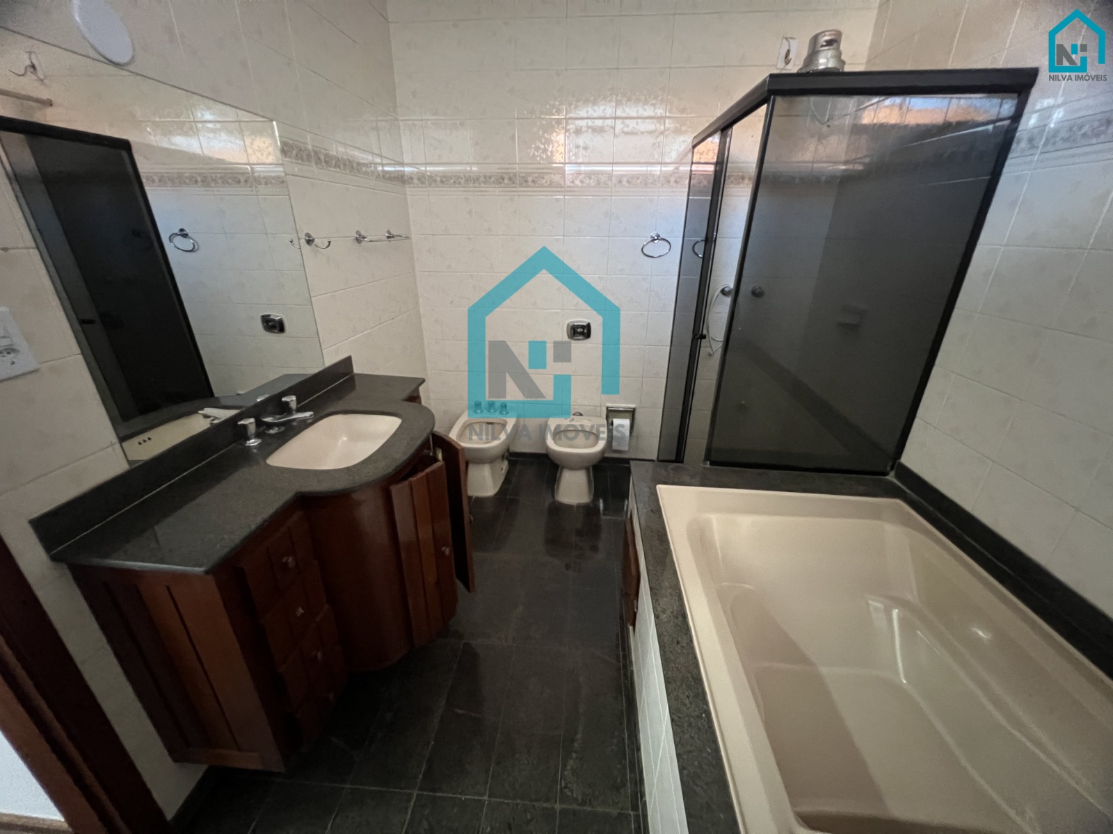 Imagens do imóveis Casa (Padrão), com 2 quartos e 2 banheiros à Venda, 360 m² em Vargem Grande do Sul/SP