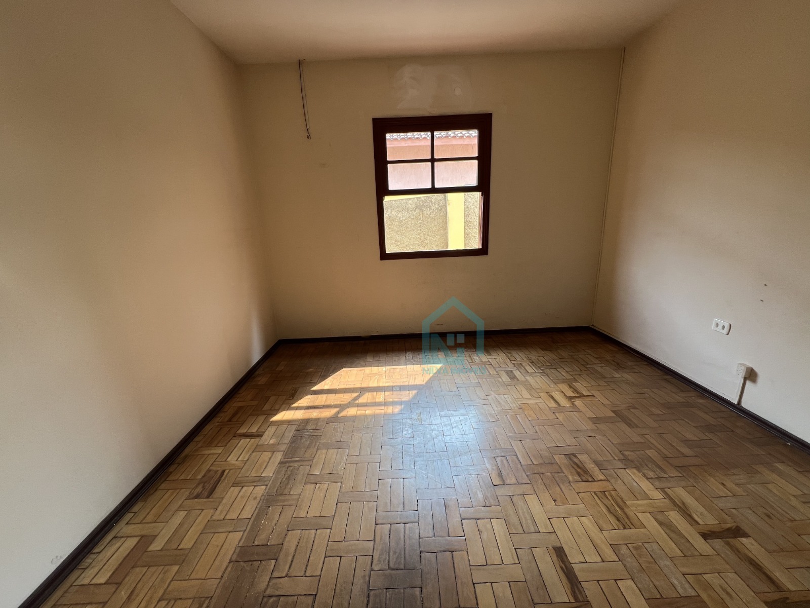 Imagens do imóveis Casa (Padrão), com 3 quartos e 2 banheiros à Venda, 325 m² em Vargem Grande do Sul/SP