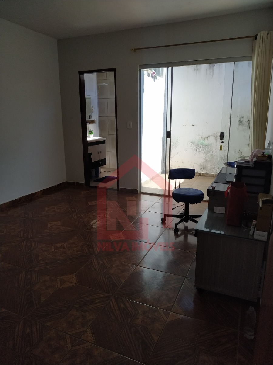 Imagens do imóveis Casa (Padrão), com 2 quartos e 2 banheiros à Venda, 238 m² em Vargem Grande do Sul/SP