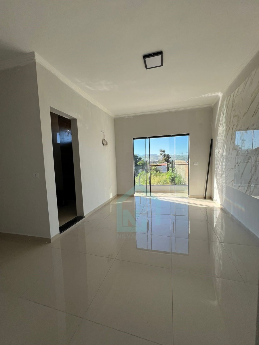 Imagens do imóveis Casa (Padrão), com 2 quartos e 3 banheiros à Venda, 160 m² em Vargem Grande do Sul/SP