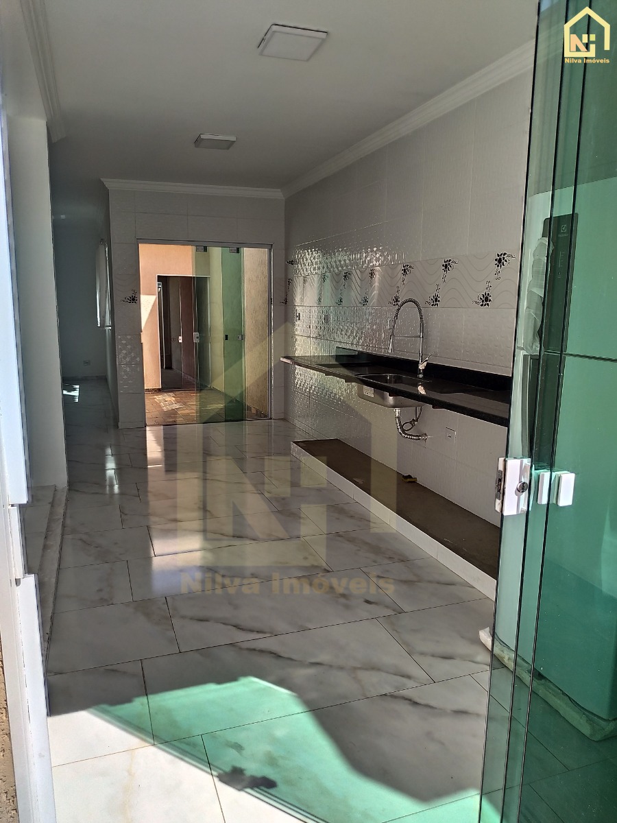 Imagens do imóveis Casa (Padrão), com 3 quartos e 4 banheiros à Venda, 180 m² em Vargem Grande do Sul/SP