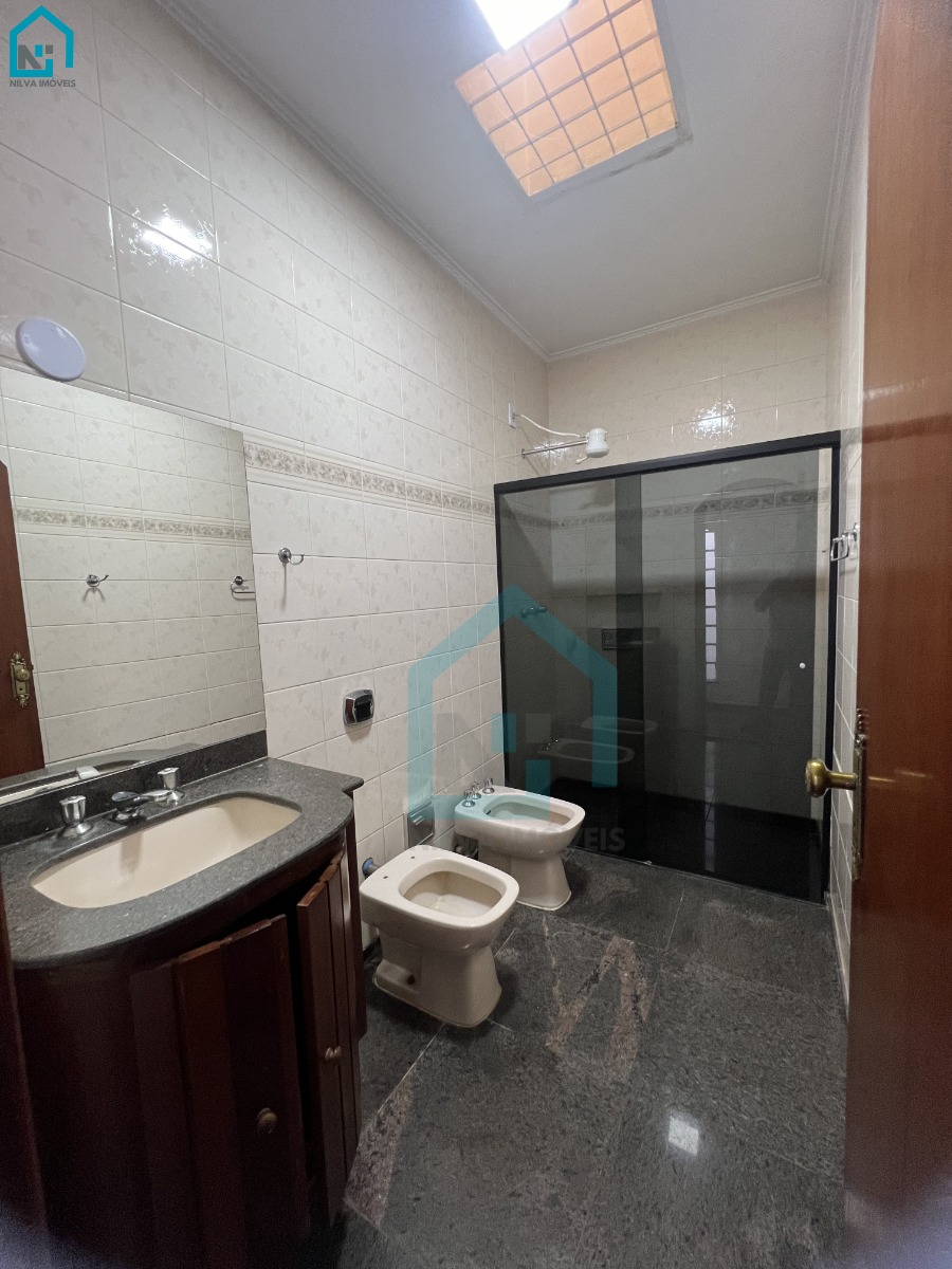Imagens do imóveis Casa (Padrão), com 2 quartos e 2 banheiros à Venda, 360 m² em Vargem Grande do Sul/SP