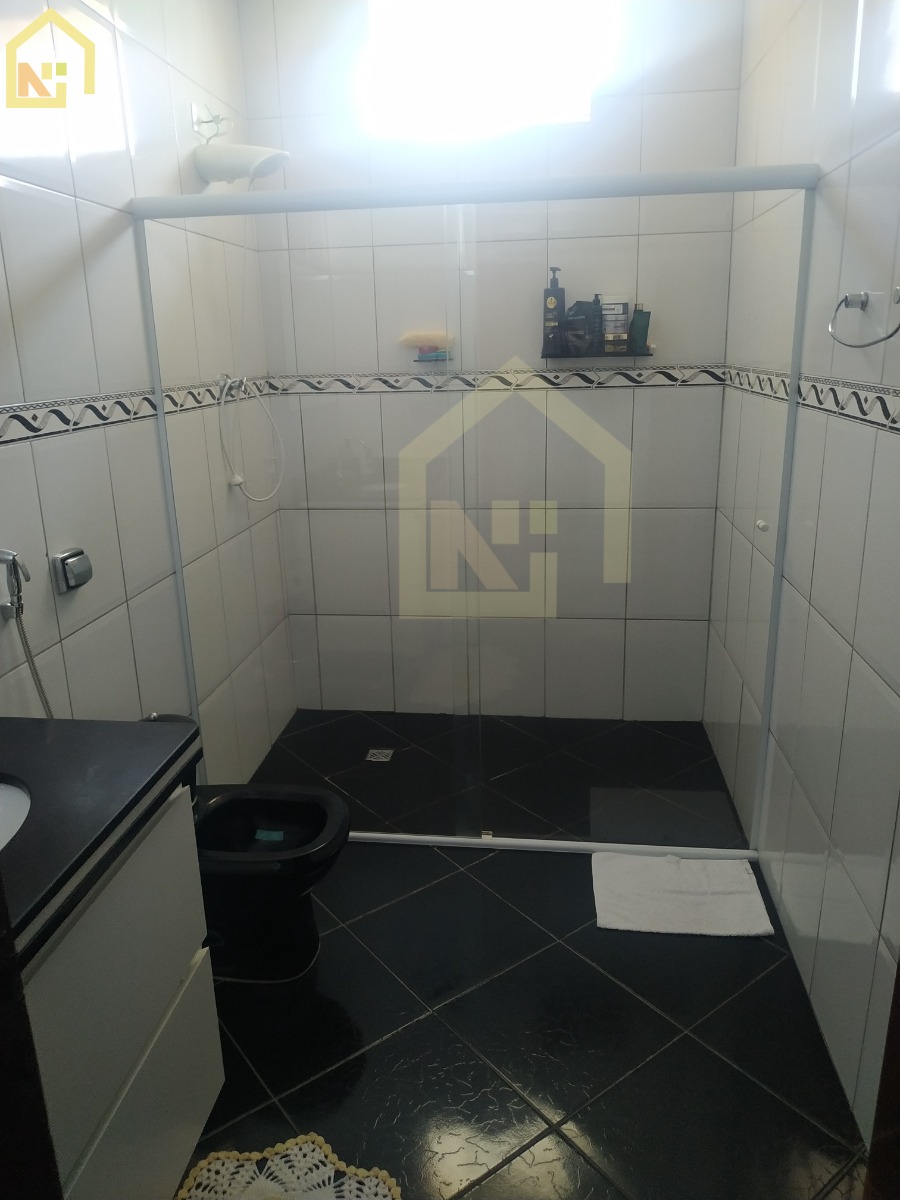 Imagens do imóveis Casa (Padrão), com 2 quartos e 2 banheiros à Venda, 125 m² em Vargem Grande do Sul/SP