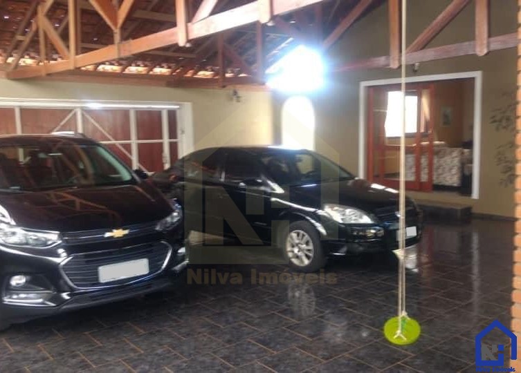 Imagens do imóveis Casa (Padrão), com 3 quartos e 3 banheiros à Venda, 500 m² em Vargem Grande do Sul/SP