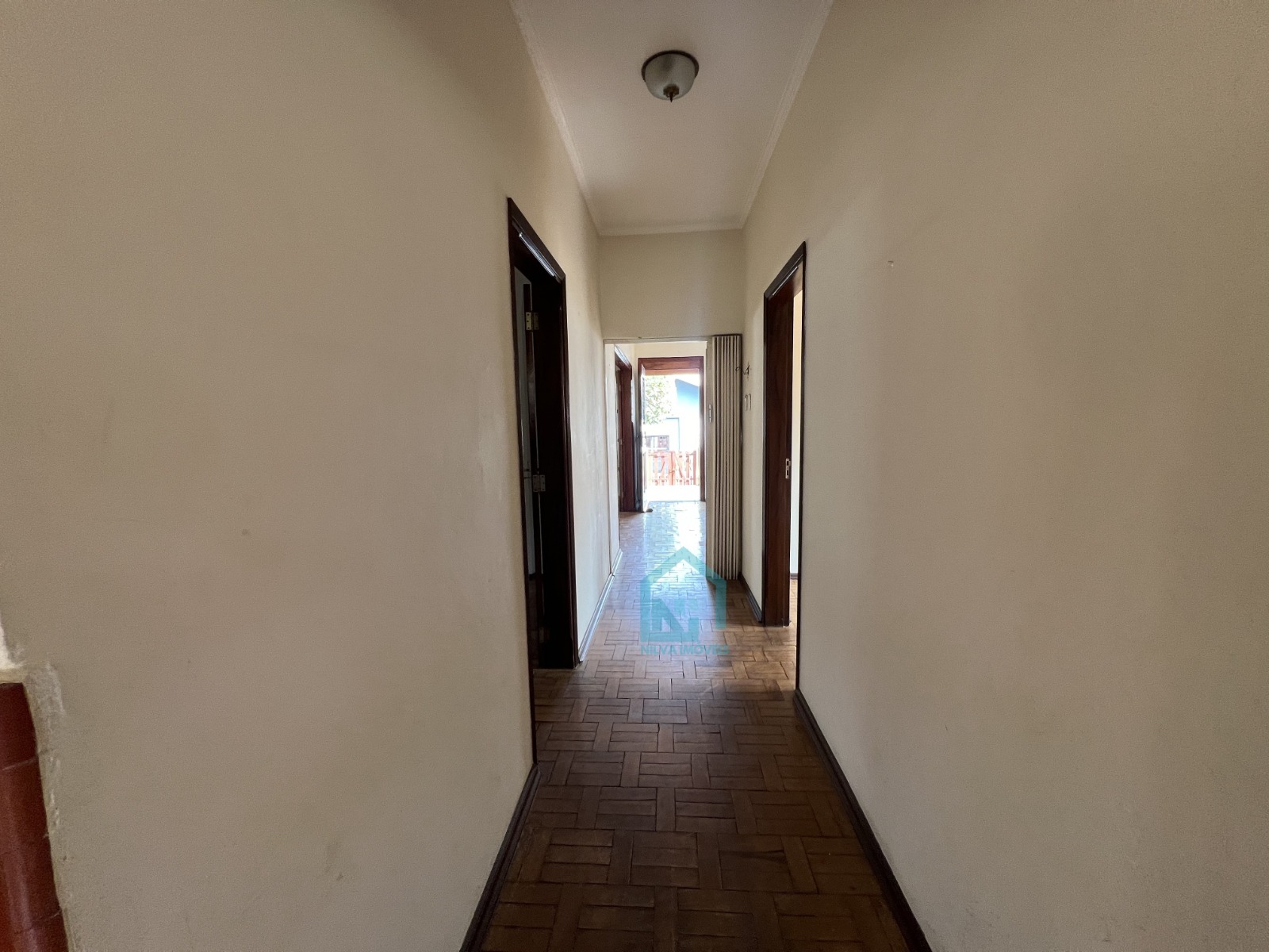 Imagens do imóveis Casa (Padrão), com 3 quartos e 2 banheiros à Venda, 325 m² em Vargem Grande do Sul/SP