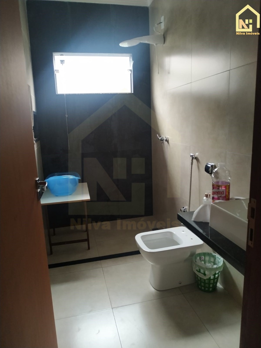 Imagens do imóveis Casa (Padrão), com 2 quartos e 3 banheiros à Venda, 250 m² em Vargem Grande do Sul/SP