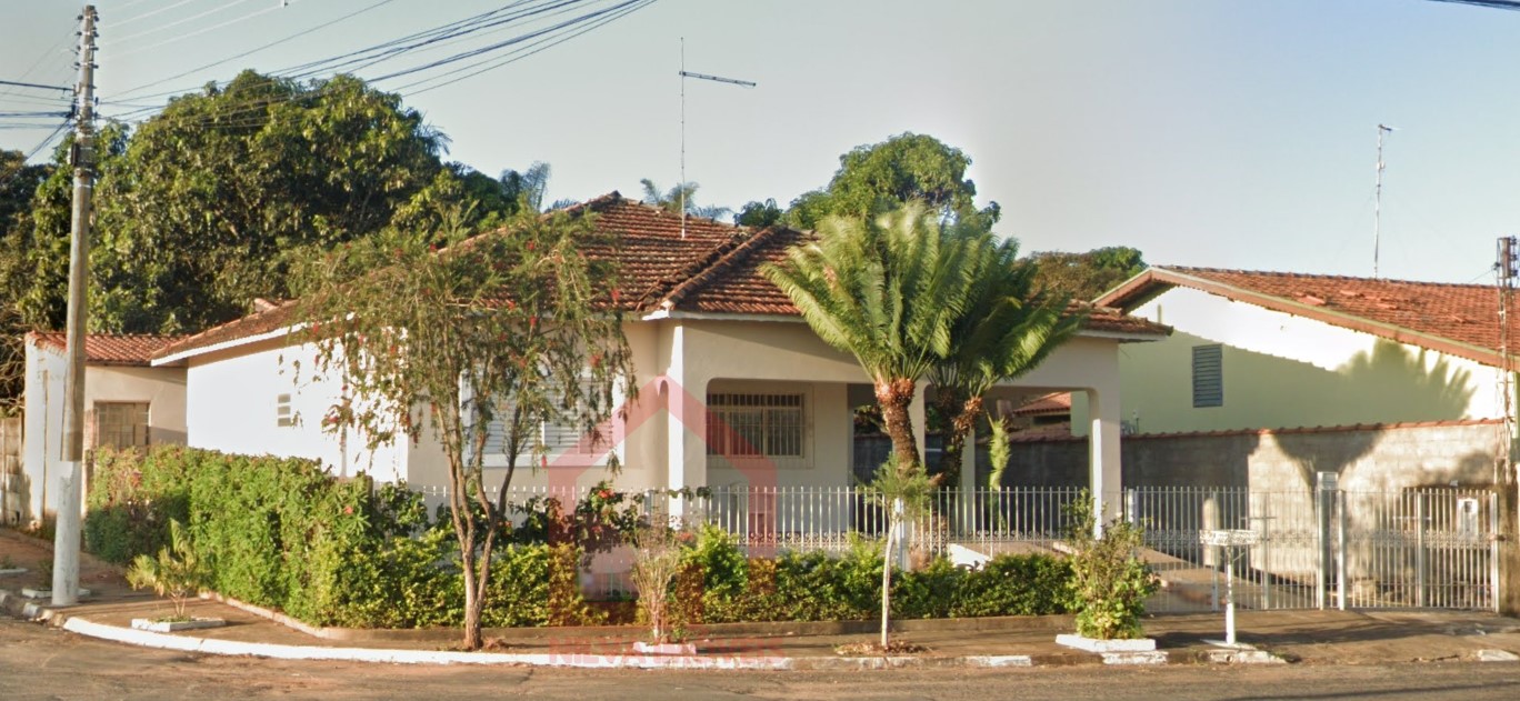 Imagens do imóveis Casa (Padrão), com 2 quartos e 2 banheiros à Venda, 298 m² em Casa Branca/SP